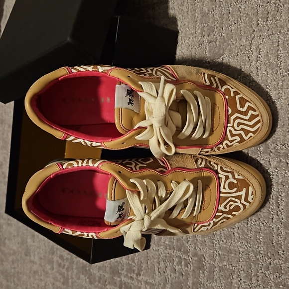 Almost new! Coach leather and suede shoes - Picture 5 of 11